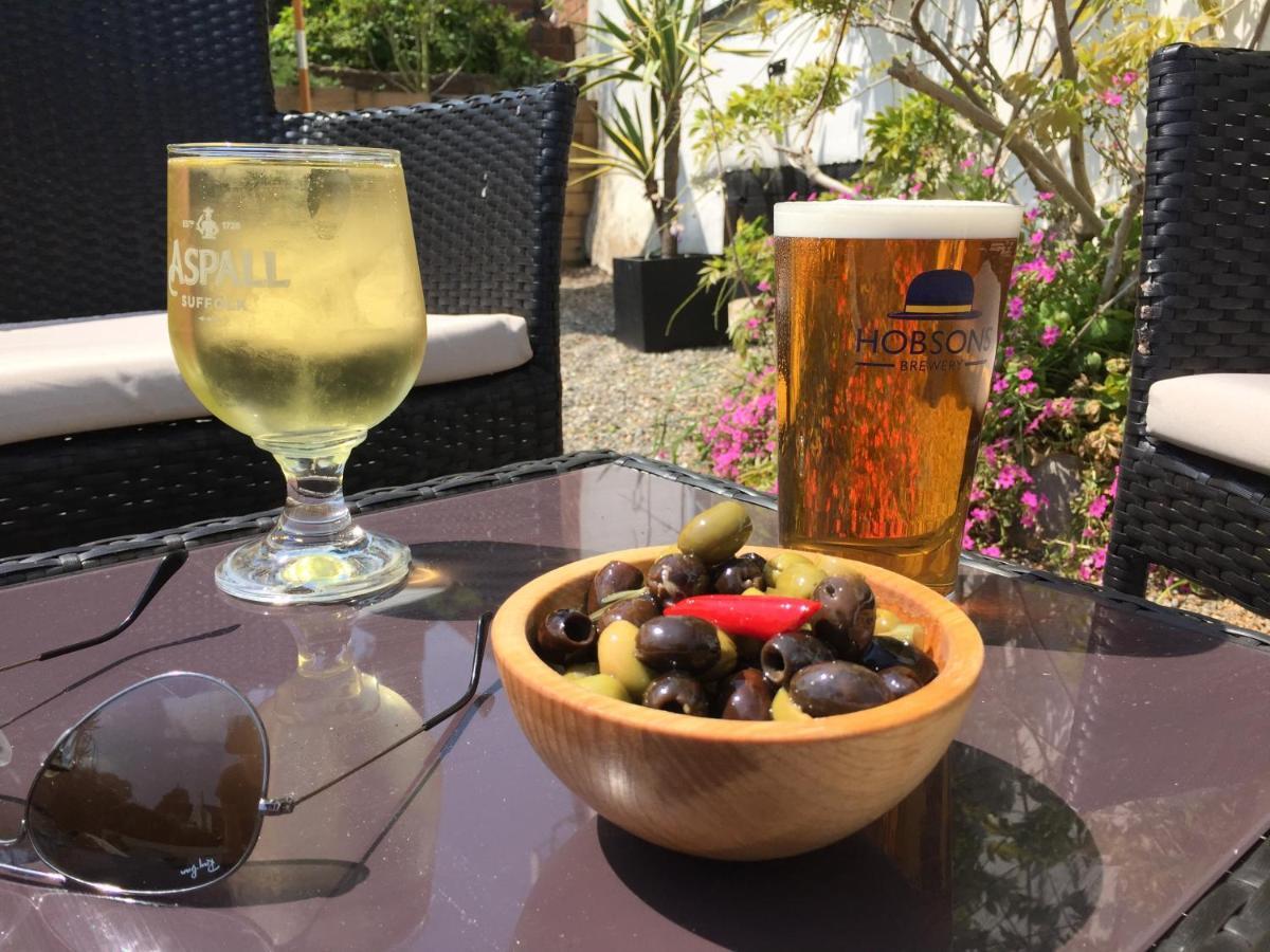 White Horse Inn Pulverbatch Church Pulverbatch 外观 照片
